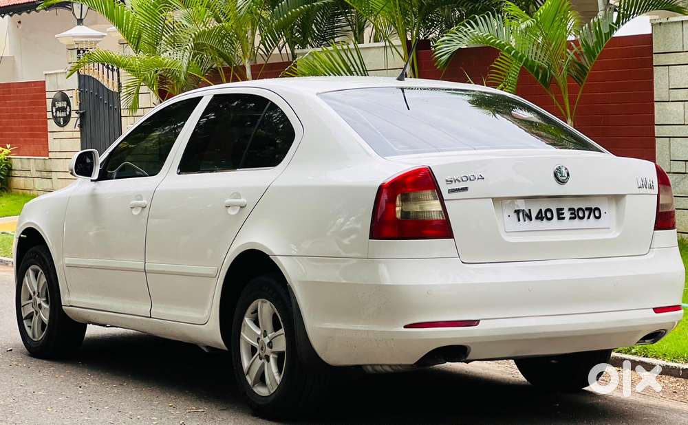 Skoda Laura 1.9 Tdi Mt Ambiente, 2011, Diesel