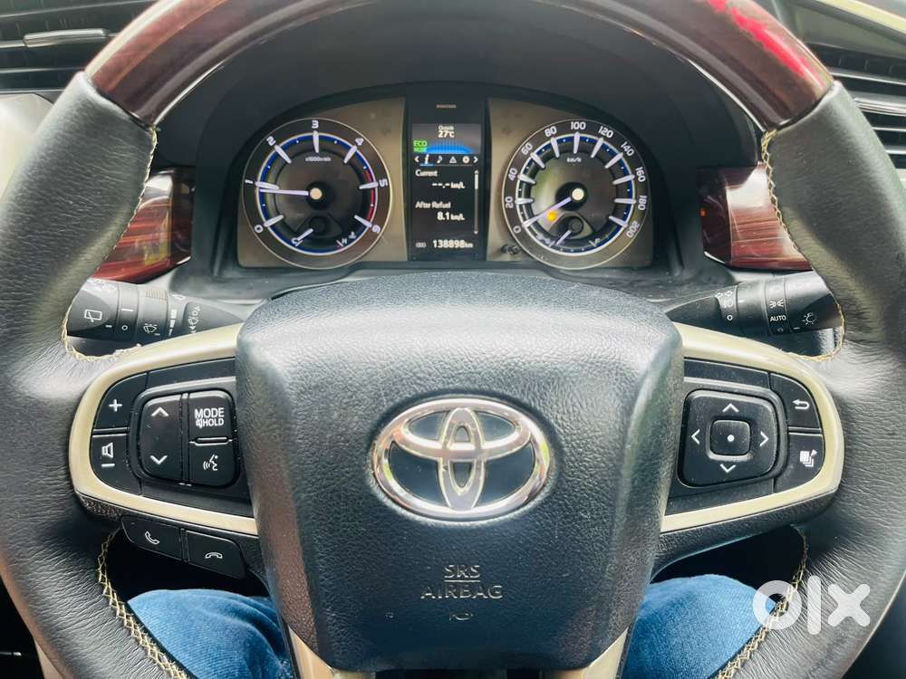 Toyota Innova Crysta 2.4 Vx Mt 8s, 2016, Diesel