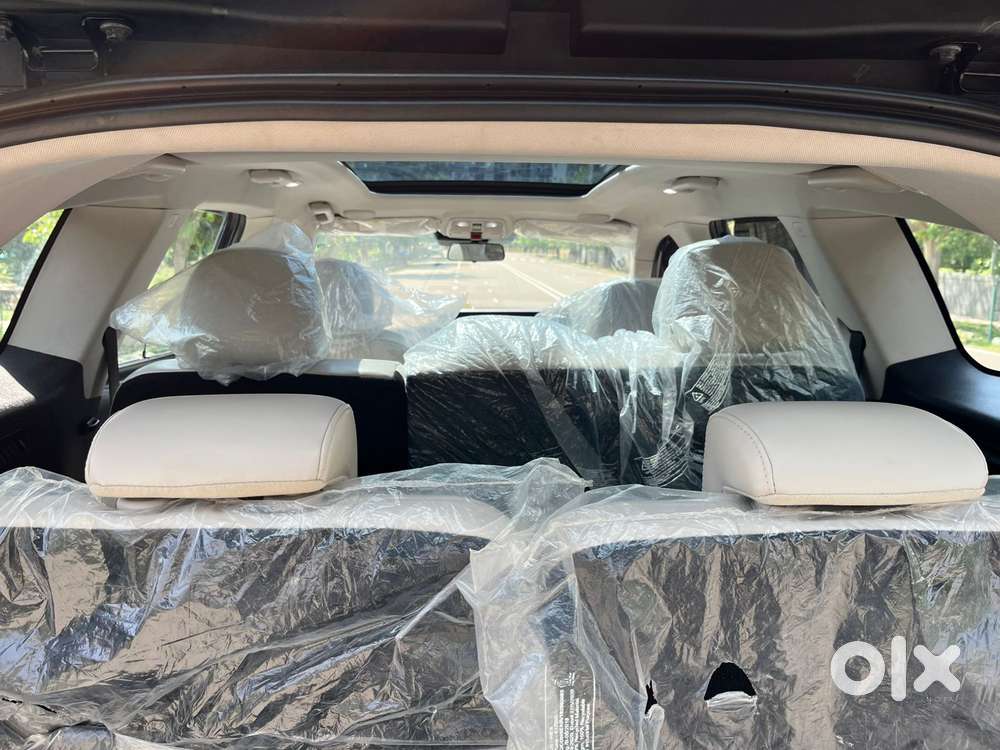 Mahindra Xuv700 2.0 Ax 7 Petrol At Luxury Pack Str, 2024, Petrol