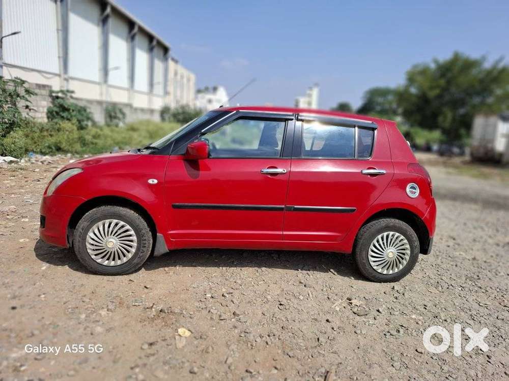 Maruti Suzuki Swift Vxi 1.2 Abs Bs-iv, 2010, Petrol