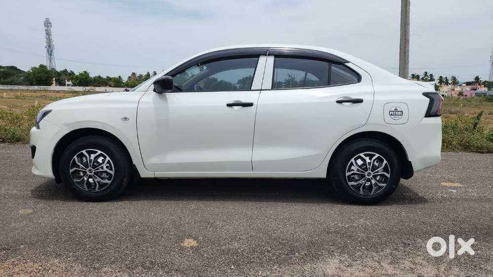 Maruti Suzuki Swift Dzire Lxi Option, 2025, Petrol