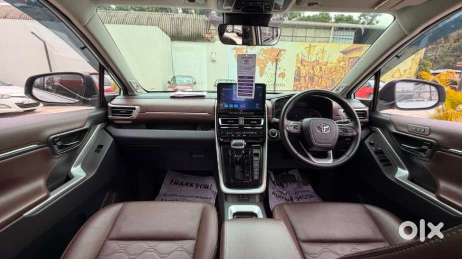 Toyota Innova Hycross 2.0 Zx (o) Hybrid 7 Str, 2023, Petrol