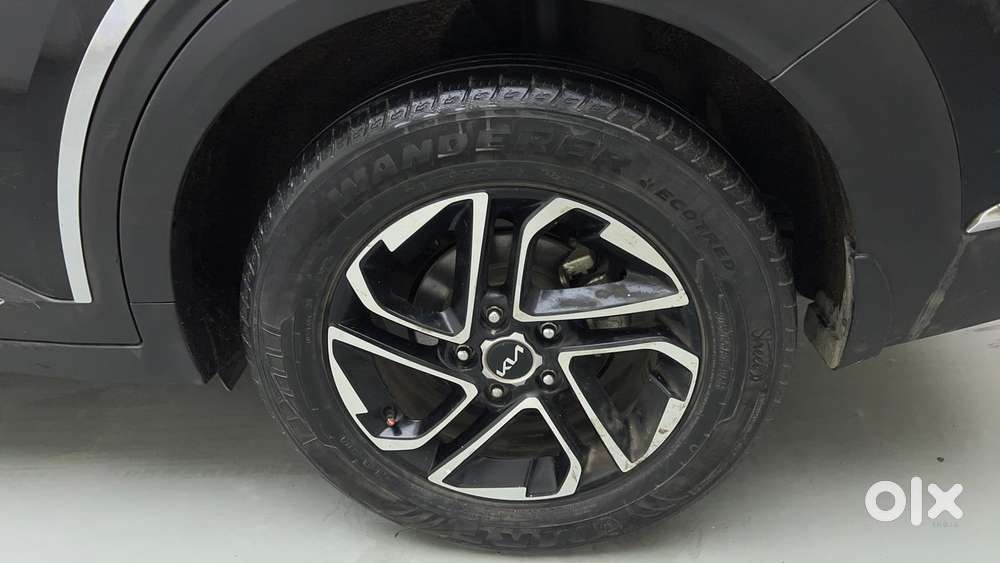 Kia Carens 1.5 Luxury Plus Diesel At 7 Str, 2023, Diesel