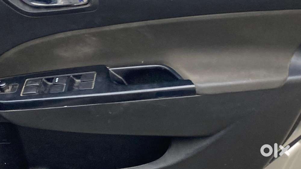 Maruti Suzuki Swift Zxi, 2013, Petrol