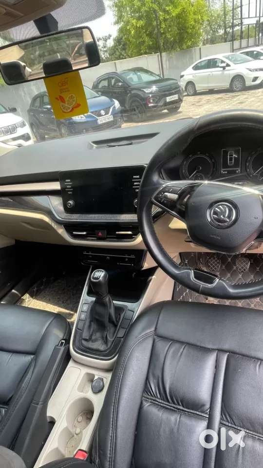 Skoda Slavia Ambition 1.0l Tsi Mt, 2023, Petrol