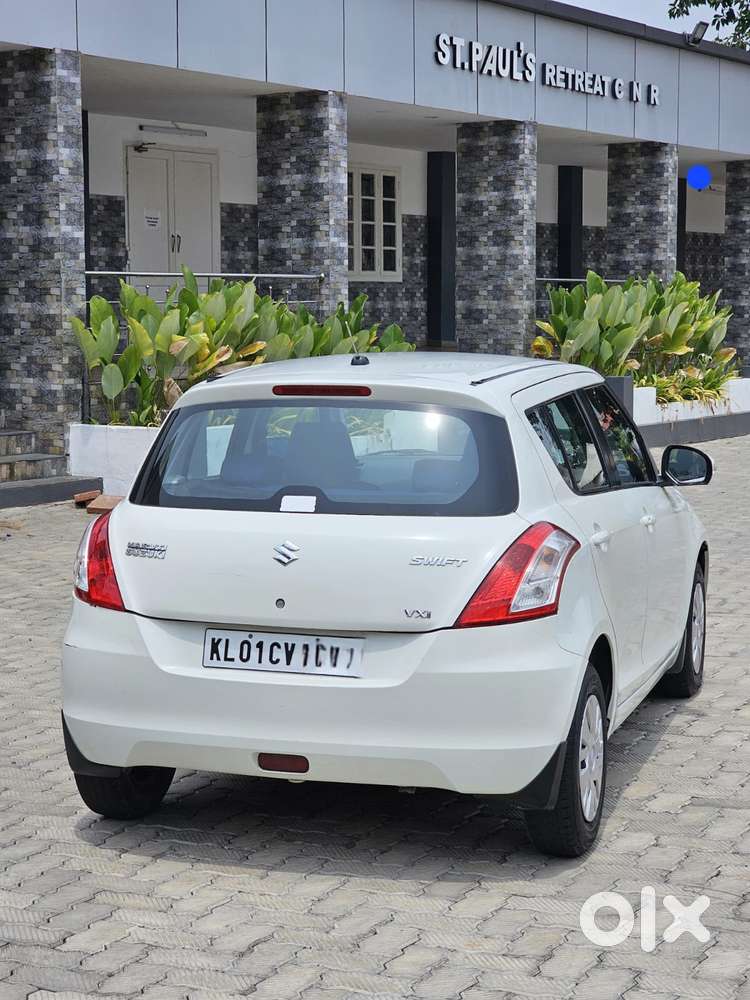 Maruti Suzuki Swift Vxi Optional, 2012, Petrol