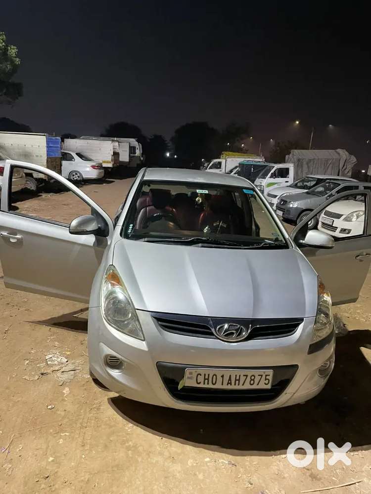 Hyundai I20 Spotz 2011 Year