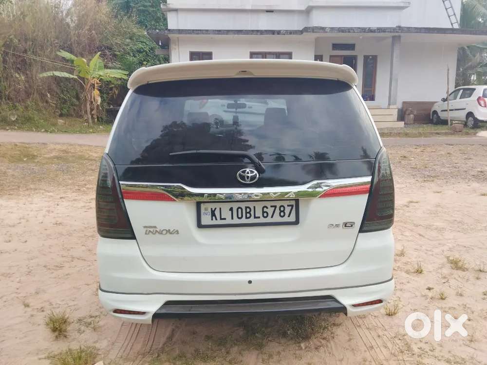 Toyota Innova 2010 Diesel 190000 Km Driven