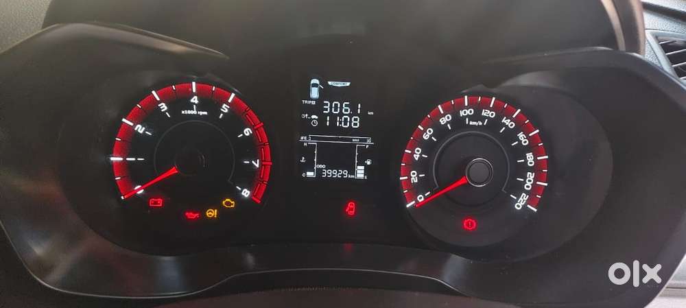 Mahindra Xuv300 W8, 2023, Petrol