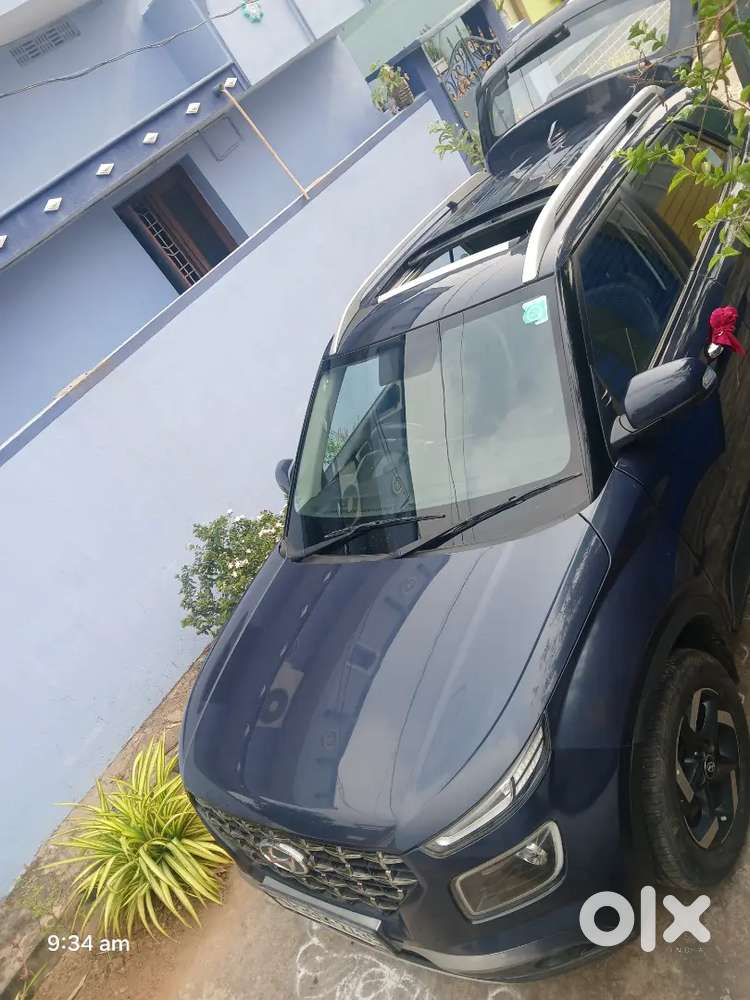 Hyundai Venue 2019 Petrol Well Maintained