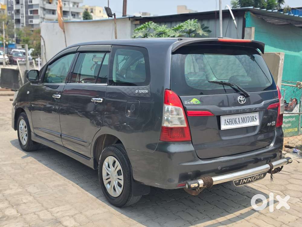 Toyota Innova 2.5 G (diesel) 8 Seater, 2015, Diesel