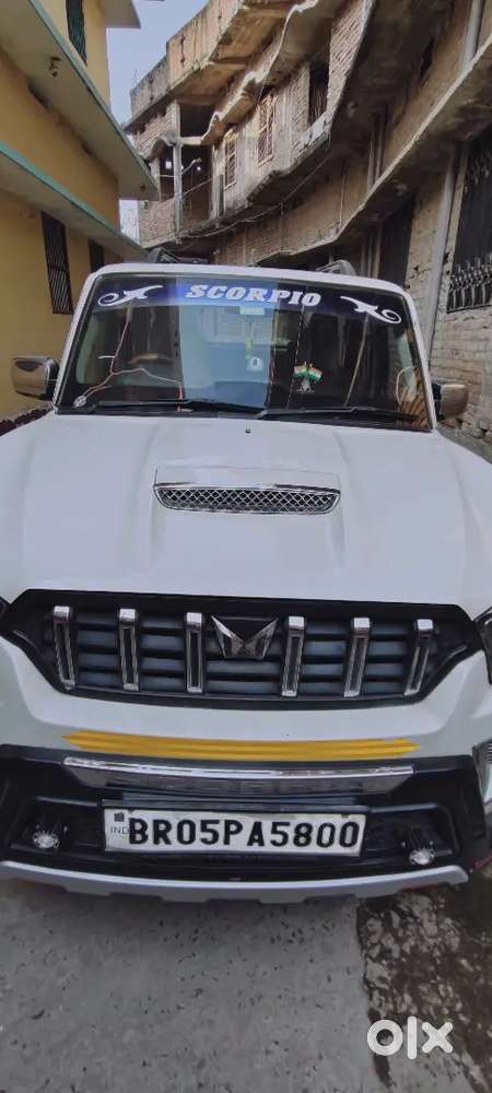 Mahindra Scorpio 2017