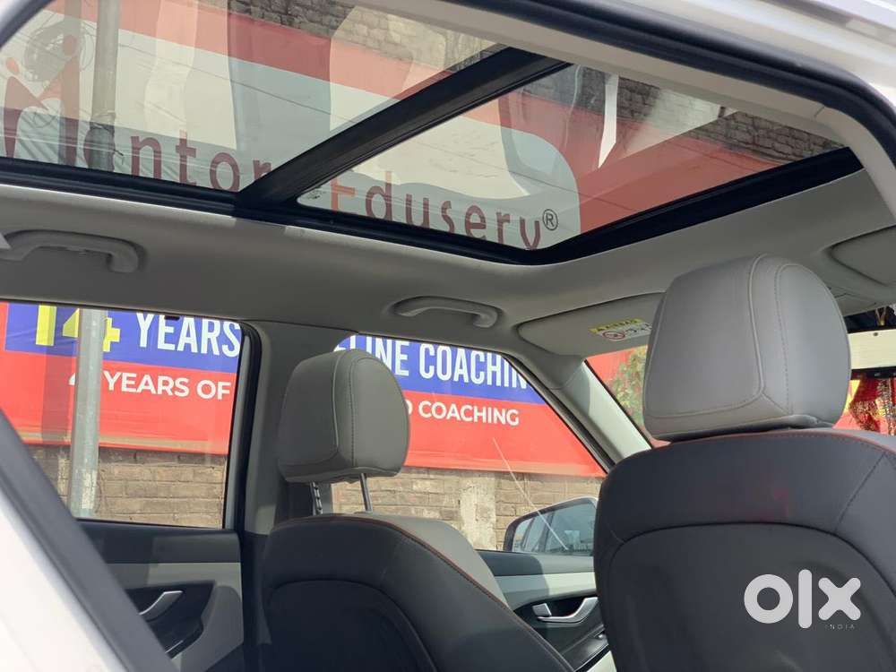 Hyundai Creta Sx (o) 1.5 Diesel Automatic Knight Dual Tone, 2024, Di..