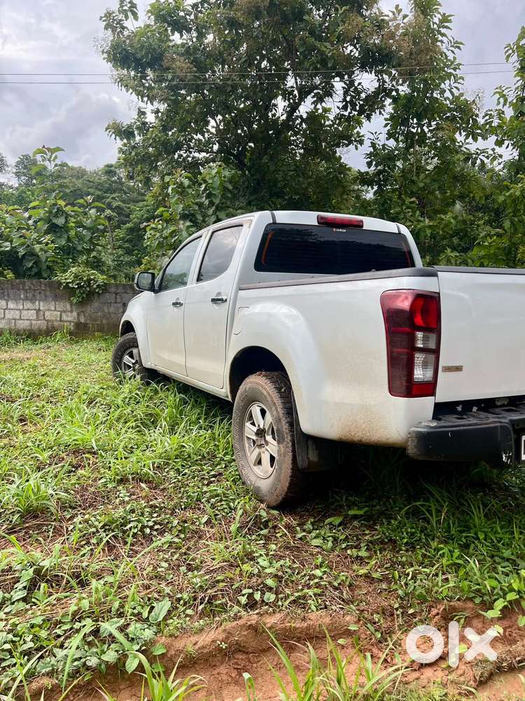 Isuzu V-cross Z Prestige 4x4 Mt, 2016, Diesel