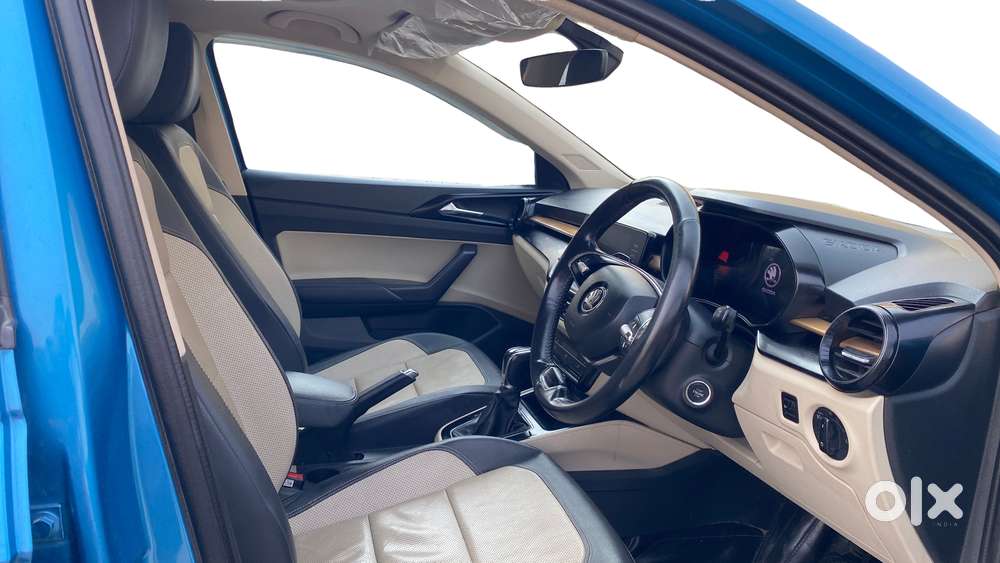 Skoda Slavia 1.0 Tsi Style At, 2022, Petrol