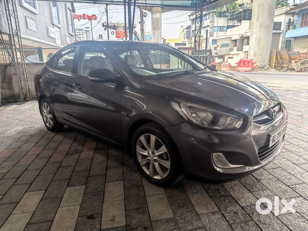 Hyundai Verna Fluidic 1.6 Vtvt Sx, 2012, Petrol
