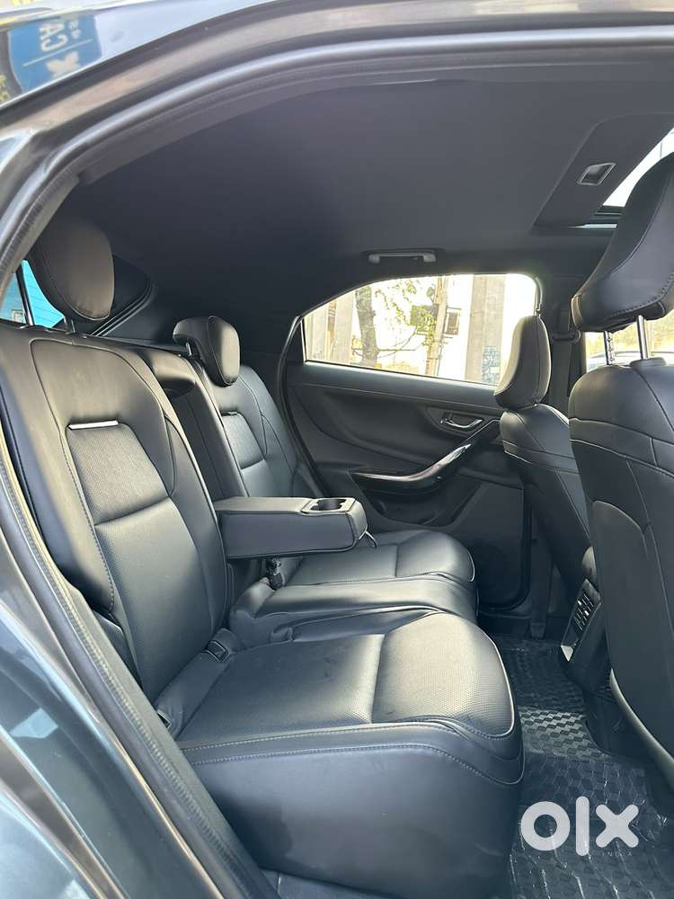 Tata Nexon, 2023, Petrol