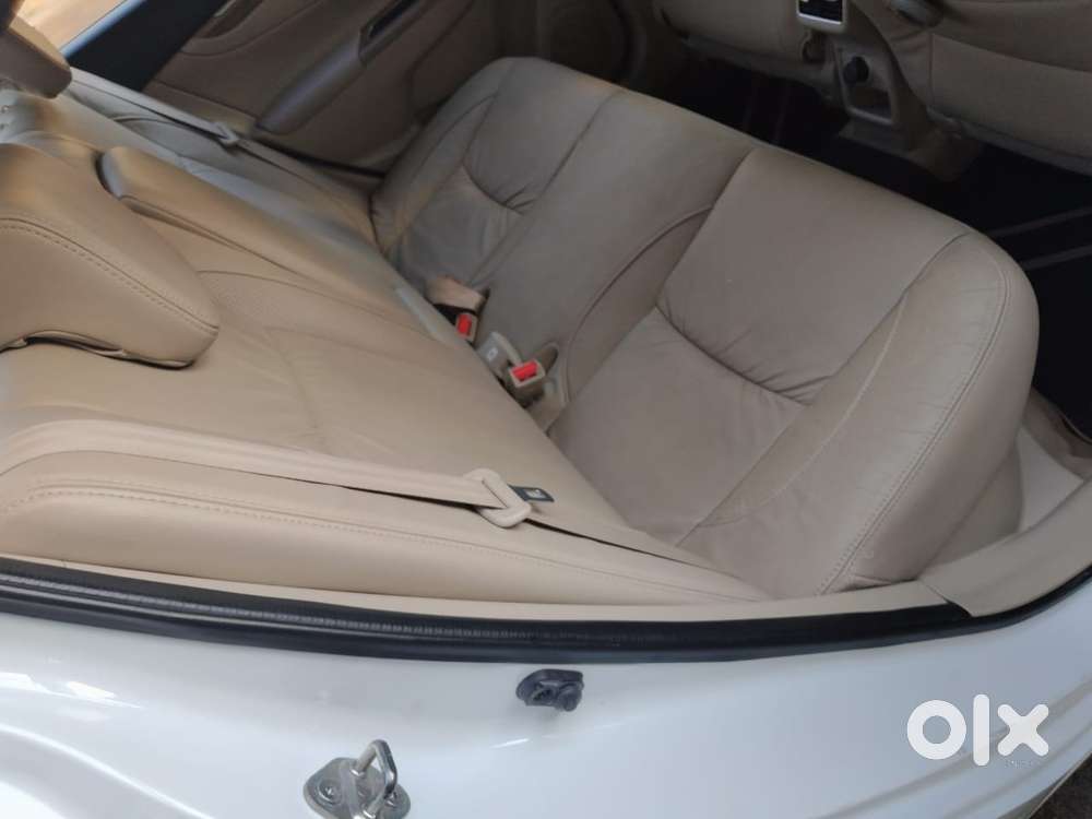Maruti Suzuki Ciaz Alpha 1.5 At, 2021, Petrol