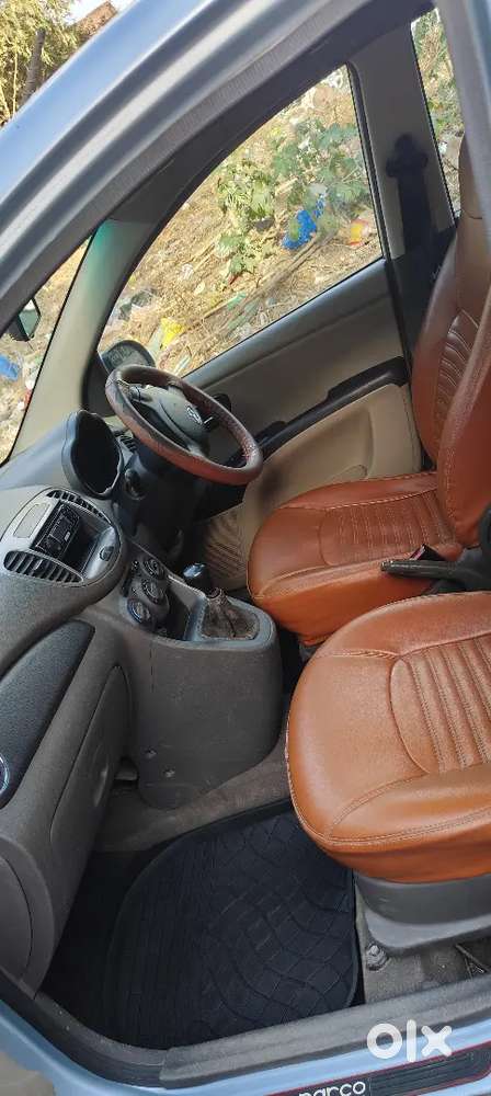 Hyundai I10 Magna 2011  Smooth Engine  Family Car  Urgent Sale