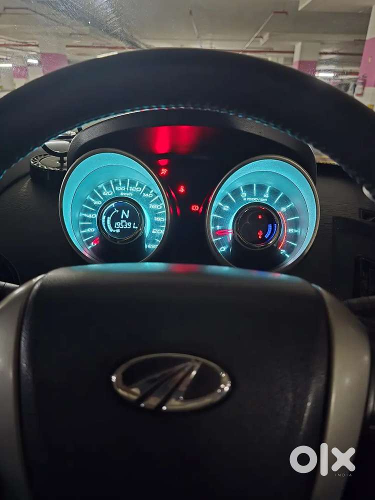 Mahindra Xuv500 2.2 W10 2016
