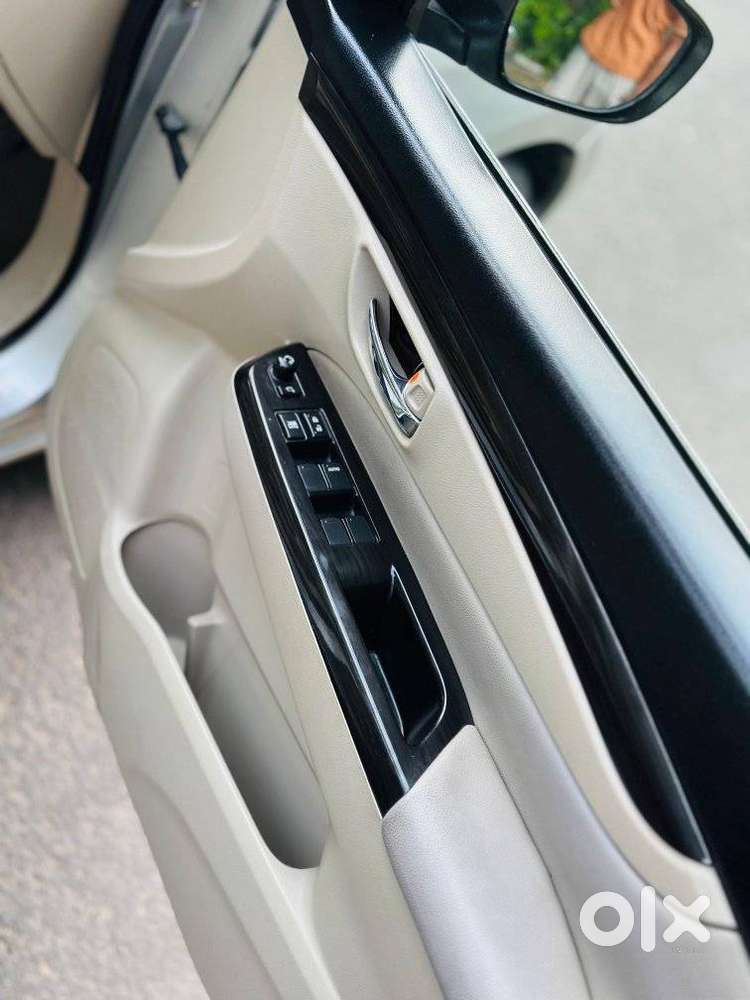 Maruti Suzuki Ciaz Zxi Plus, 2015, Petrol