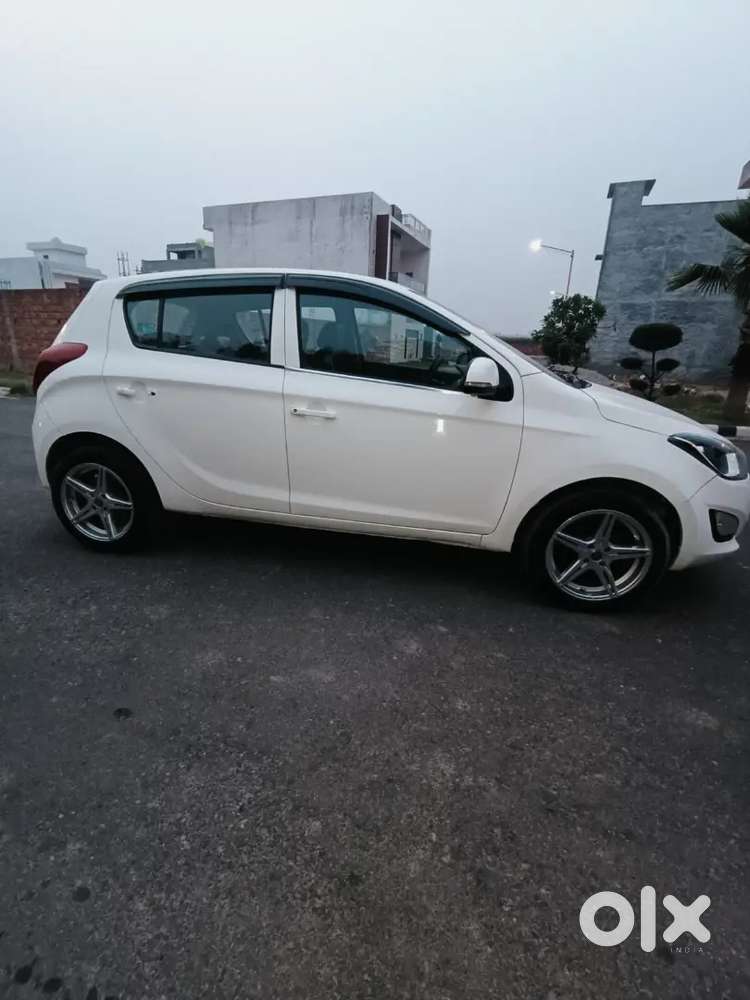 Hyundai I20 Sportz 2014