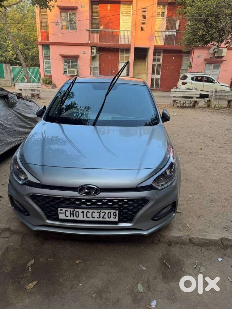 Hyundai I20 Sportz 1.2 Ivt, 2020, Petrol