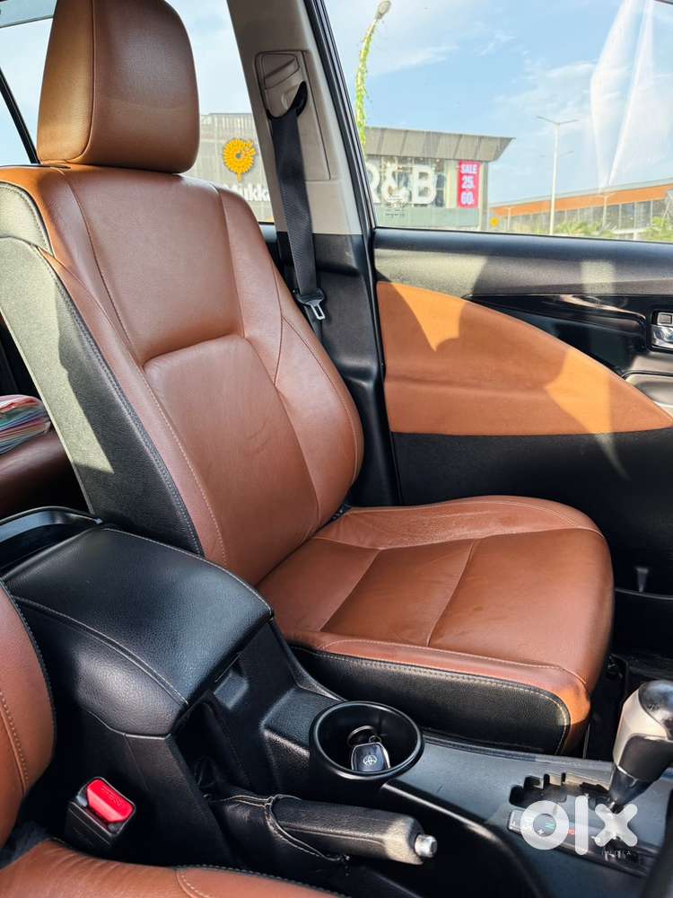 Toyota Innova Crysta 2.7 Z