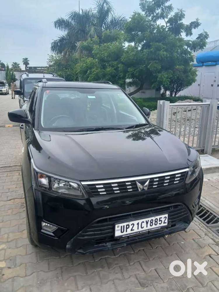 Mahindra Xuv300 W6 Turbosport 2023 Petrol Well Maintained