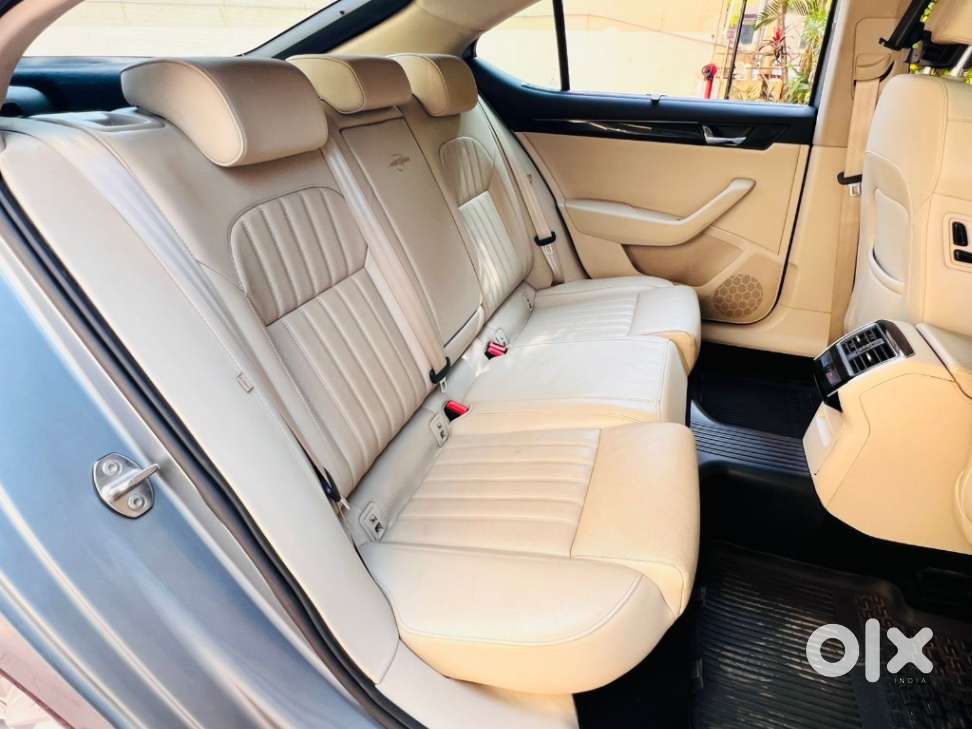 Skoda Superb L&k 1.8 Tsi At, 2019, Petrol