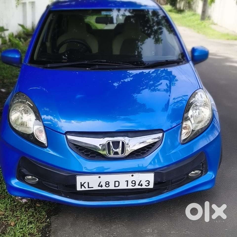 Honda Brio V Mt, 2012, Petrol