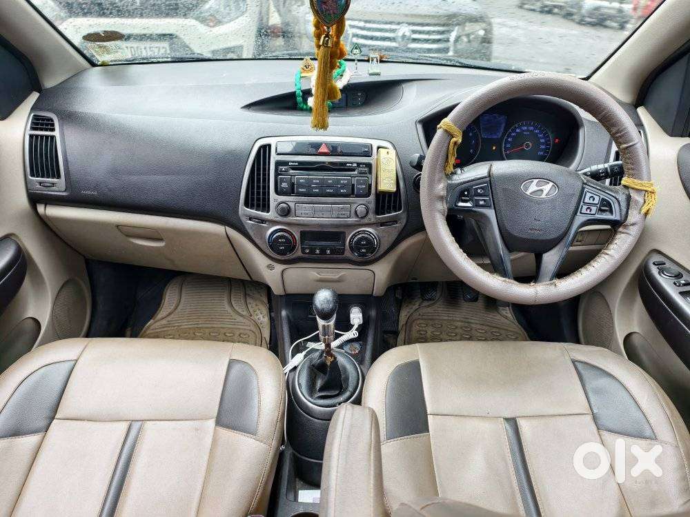 Hyundai I20 Asta 1.2 O With Sunroof, 2013, Petrol