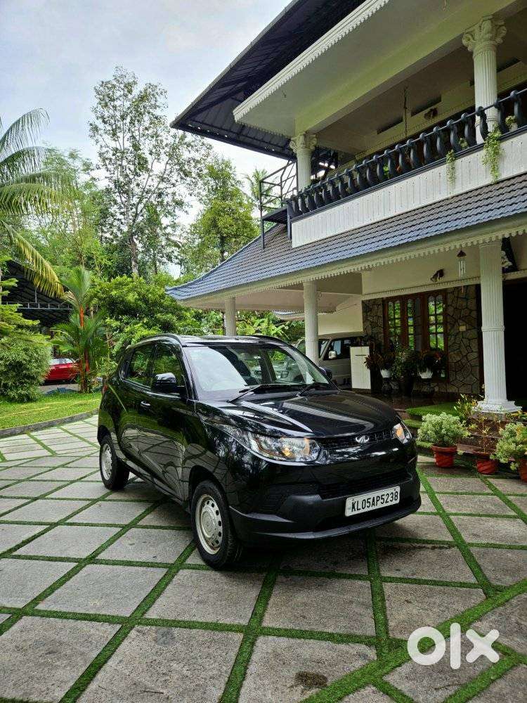 Mahindra Kuv 100 G80 K2, 2017, Petrol