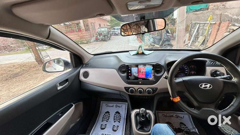 Hyundai Grand I10 Sportz  (push Button Start)