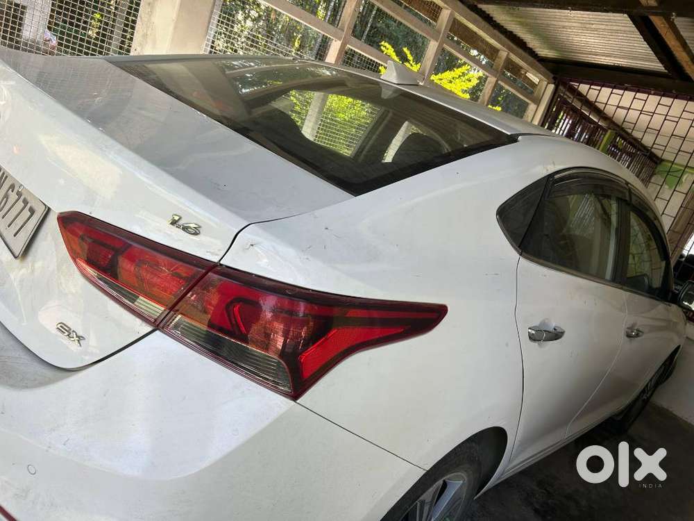 Hyundai Verna