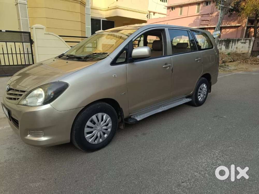 Toyota Innova [2013-2016] 2.5 G4 8 Str, 2009, Diesel