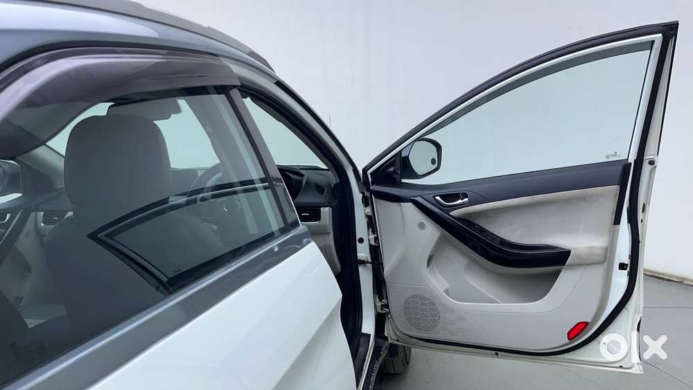 Tata Nexon 1.2 Revotron Xza Plus (o), 2020, Petrol