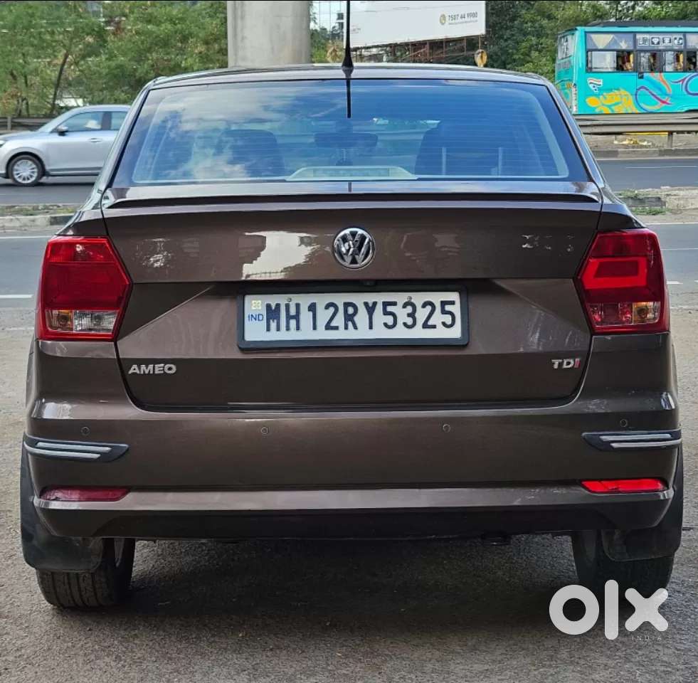 Volkswagen Ameo 1.5 Tdi Highline At 16 Alloy, 2019, Diesel