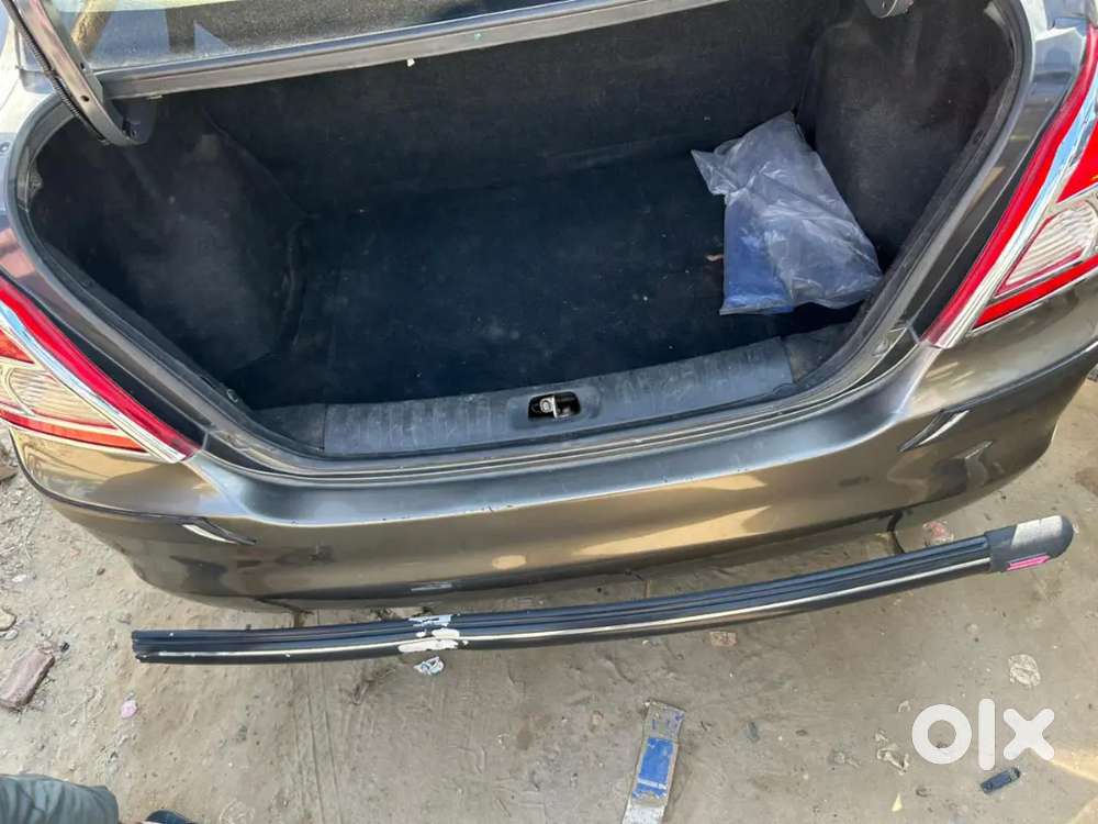 Maruti Suzuki Dzire 2015 Diesel 150000 Km Driven