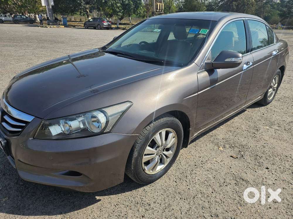 Honda Accord 2.4 Manual, 2011, Petrol