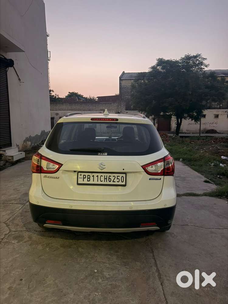 Maruti Suzuki S Cross 2017 Diesel Well Maintained