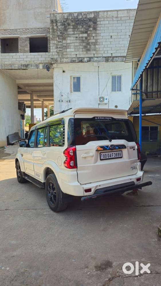 Mahindra Scorpio Classic 2015