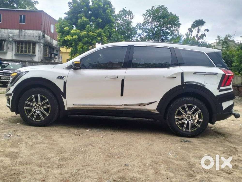 Mahindra Xuv700 2.0 Ax 7 Petrol At Luxury Pack Str, 2023, Petrol