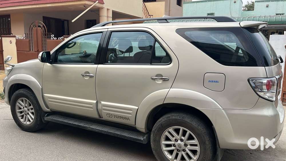 Toyota Fortuner 4x2 Manual, 2014, Diesel