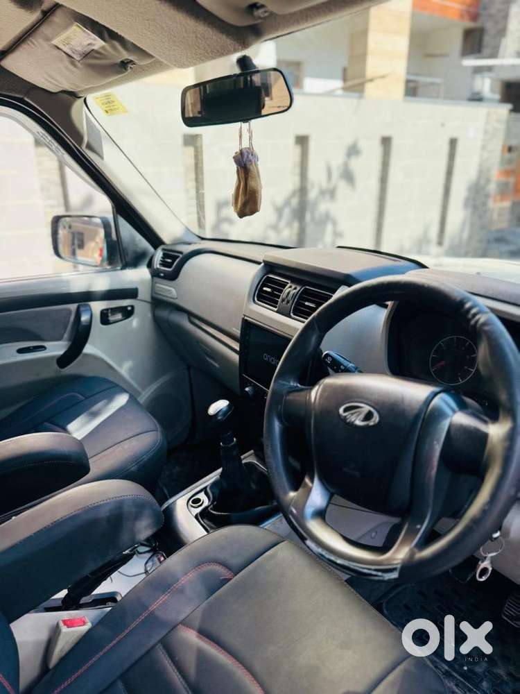 Mahindra Scorpio Classic 2015