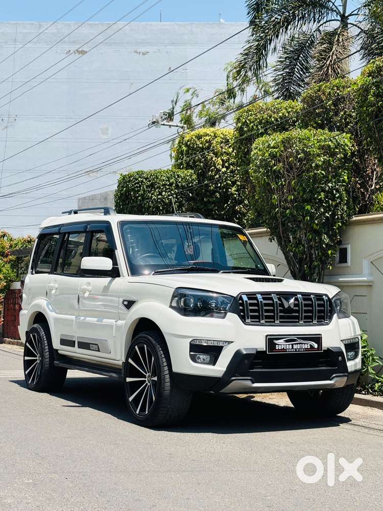 Mahindra Scorpio Classic 2.2 S 11 Mt 7 Str, 2023, Diesel