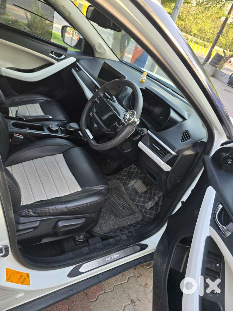 Tata Nexon Creative Plus S 1.2 Revotron Petrol 6 Amt, 2024, Petrol