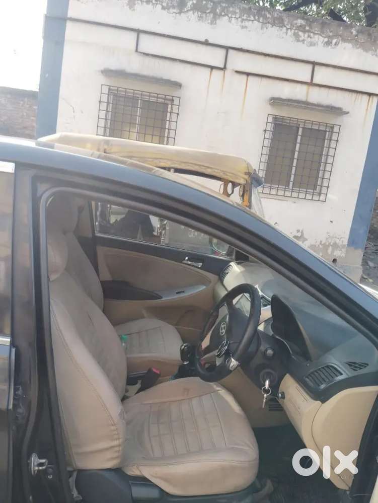 Hyundai Fluidic Verna 2012