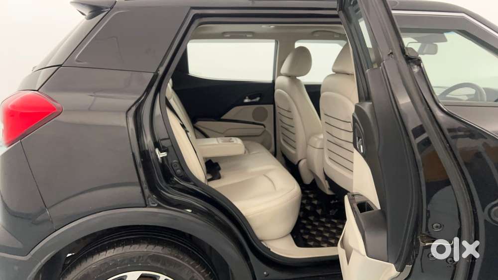Mahindra Xuv300 W8 Option, 2022, Petrol