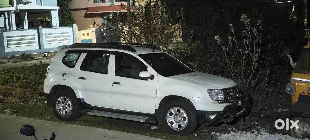Renault Duster 2014 Diesel 130000 Km Driven